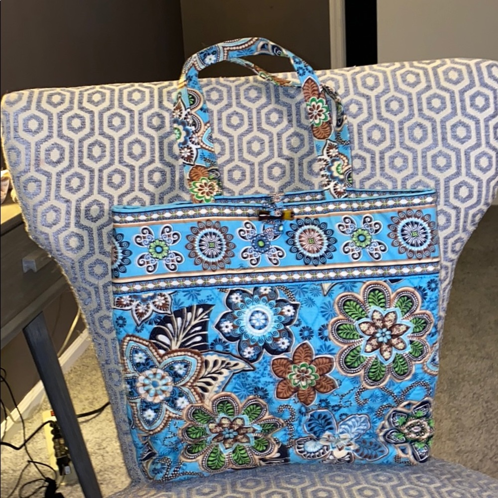 Blue Vera Bradley Bag With Clutch And Glasses Case